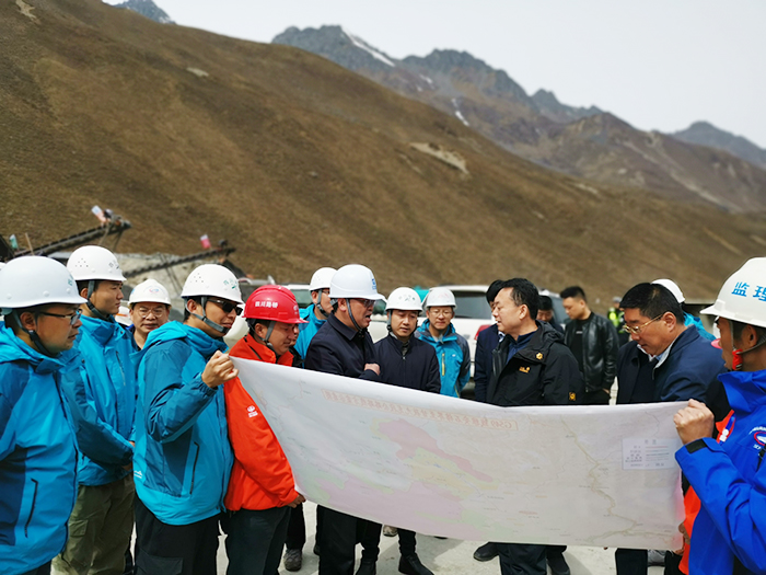 甘孜州委委員、常委、書記沈陽(yáng)到九石路TJ3標(biāo)檢查指導(dǎo)工作