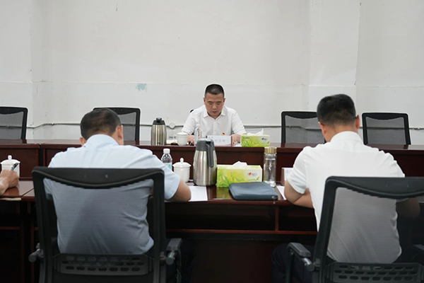 川交公司領(lǐng)導班子深入基層聯(lián)系點講授黨課